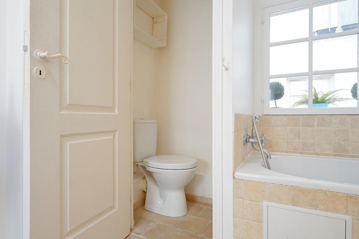 Appartement Maison Au Coeur Du Marais - Ii